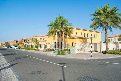 Vila di Saadiyat Island, Abu Dhabi, UEA 5 kamar tidur, 542 m2 nomor 74988 - foto 12