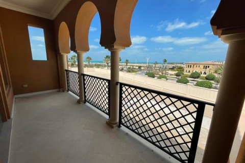 Vila di Saadiyat Island, Abu Dhabi, UEA 6 kamar tidur, 2999 m2 nomor 81245 - foto 2