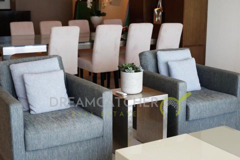 Apartemen di EMIRATES CROWN di Dubai Marina, UEA 3 kamar tidur, 361.11 m2 nomor 75833 - foto 18