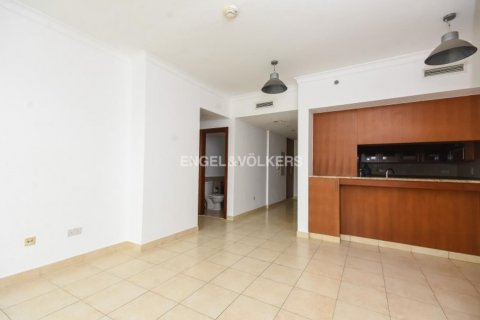 Appartamento in vendita a The Views, Dubai, EAU 1 camera da letto, 79.25 mq. № 27751 - foto 3