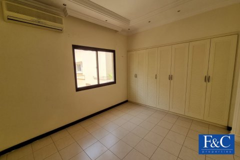 Villa in affitto a Jumeirah, Dubai, EAU 4 camere da letto, 557.4 mq. № 44922 - foto 8
