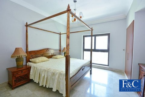 Appartamento in vendita a Palm Jumeirah, Dubai, EAU 2 camere da letto, 165.1 mq. № 44605 - foto 3