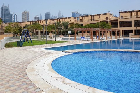 Complesso immobiliare JUMEIRAH ISLAND TOWNHOUSES a Jumeirah Islands, Dubai, EAU № 61614 - foto 3
