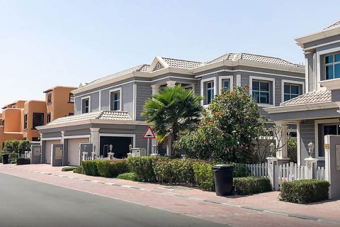 Complesso immobiliare NEW WORLD RESIDENCES a Falcon City of Wonders, Dubai, EAU № 61620 - foto 3