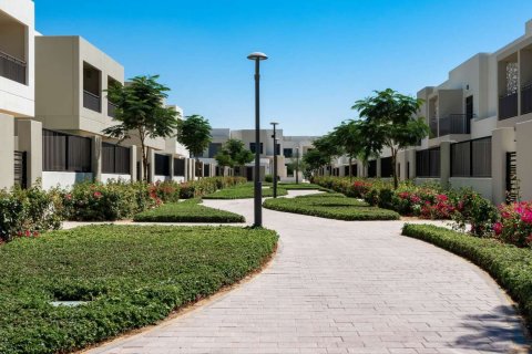 Complesso immobiliare NASEEM TOWNHOUSES a Town Square, Dubai, EAU № 61540