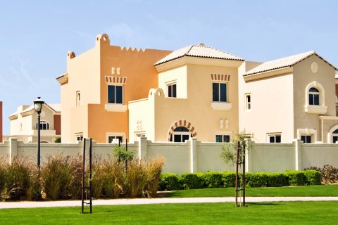 Complesso immobiliare VICTORY HEIGHTS a Dubai Sports City, Dubai, EAU № 61546 - foto 3