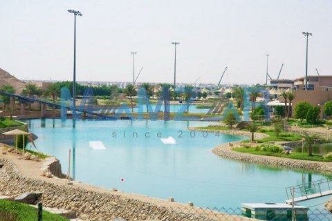 Al Ain、UAE にある商業用ヴィラ販売中 297 m2、No57118 - 写真 4