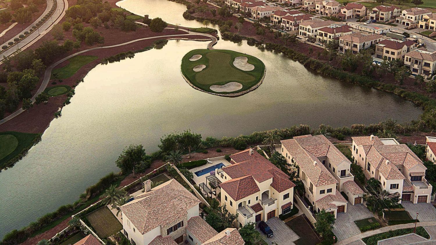 Sienna Lakes Emirates.Estate