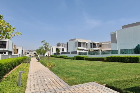 Dubai Hills Estate、Dubai、UAEにある開発プロジェクト SIDRA 3 VILLAS No68558 - 写真 3