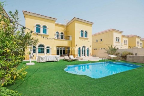 Вилла Jumeirah Park, Дубай, БАӘ-да 3 жатын бөлмелер, 666.30 м² № 27749 - фото 27