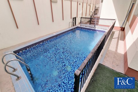 Вилла Умм-Сукейм, Дубай, БАӘ-да 4 жатын бөлмелер, 557.4 м² № 44684 - фото 5