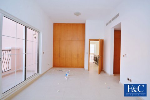 Вилла Nadd Al Sheba, Дубай, БАӘ-да 4 жатын бөлмелер, 468.5 м² № 44963 - фото 3