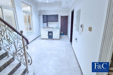 Вилла Al Quoz, Дубай, БАӘ-да 5 жатын бөлмелер, 929 м² № 44979 - фото 4