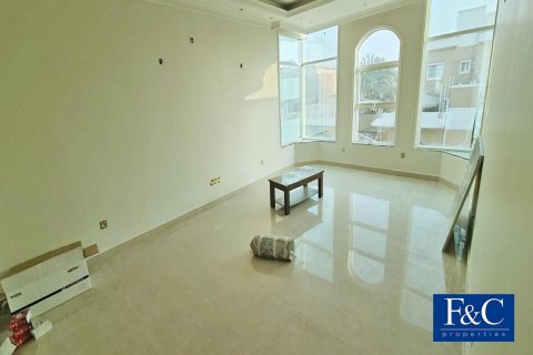 Вилла Al Quoz, Дубай, БАӘ-да 5 жатын бөлмелер, 929 м² № 44979 - фото 3