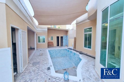 Вилла Al Quoz, Дубай, БАӘ-да 5 жатын бөлмелер, 929 м² № 44979 - фото 9