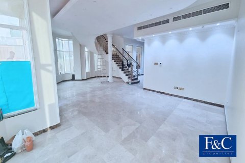 Вилла Al Quoz, Дубай, БАӘ-да 5 жатын бөлмелер, 929 м² № 44979 - фото 10