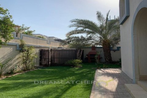 Вилла Falcon City of Wonders, Дубай, БАӘ-да 5 жатын бөлмелер, 539.95 м² № 70286 - фото 8