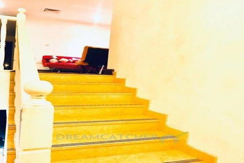 Вилла Falcon City of Wonders, Дубай, БАӘ-да 5 жатын бөлмелер, 539.95 м² № 70286 - фото 12