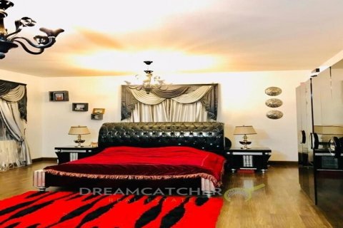 Вилла Falcon City of Wonders, Дубай, БАӘ-да 5 жатын бөлмелер, 539.95 м² № 70286 - фото 3