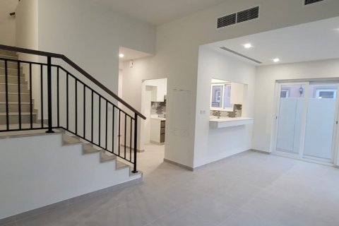 Таунхаус Dubai Land, Дубай, БАӘ-да 4 жатын бөлмелер, 2214 м² № 81244 - фото 7