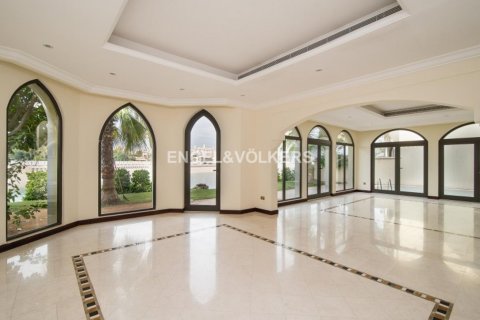 Palm Jumeirah, Dubai, UAE의 판매용 빌라 침실 4개, 464.51제곱미터 번호 18373 - 사진 1