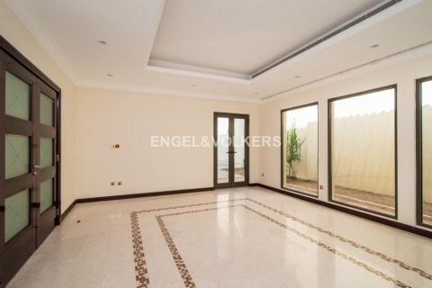 Palm Jumeirah, Dubai, UAE의 판매용 빌라 침실 4개, 464.51제곱미터 번호 18373 - 사진 9