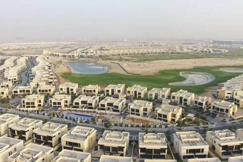 Dubai, UAE의 QUEENS MEADOW 번호 78760