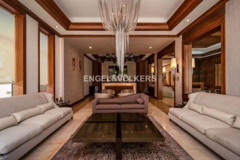 Villa Emirates Hills, Dubaijā, AAE 6 istabas, 1114.83 m2 Nr. 18424 - attēls 7