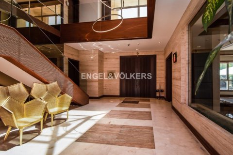 Villa Emirates Hills, Dubaijā, AAE 6 istabas, 1114.83 m2 Nr. 18424 - attēls 21