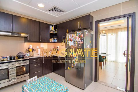 Villa Al Barsha, Dubaijā, AAE 4 istabas, 393 m2 Nr. 50261 - attēls 3