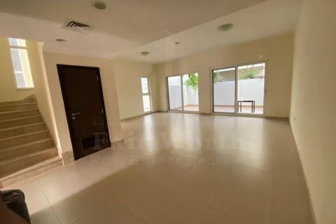 Villa International City, Dubaijā, AAE 3 istabas, 153 m2 Nr. 59558 - attēls 2