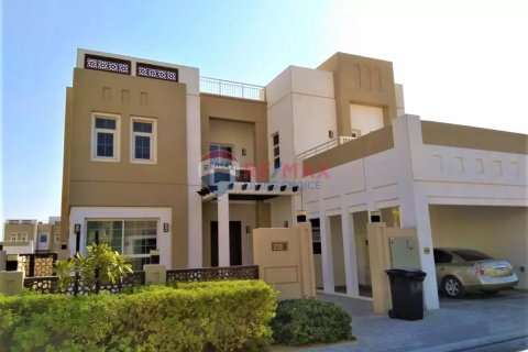 Villa Mudon, Dubaijā, AAE 5 istabas, 843 m2 Nr. 67255 - attēls 1