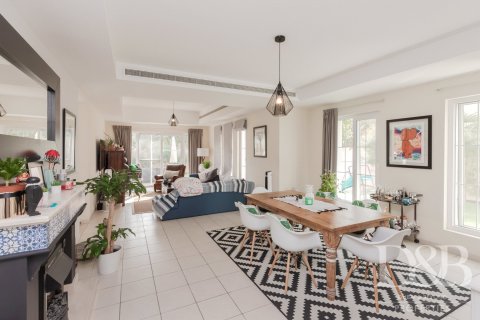 Villa Arabian Ranches, Dubaijā, AAE 5 istabas, 639.9 m2 Nr. 68266 - attēls 3