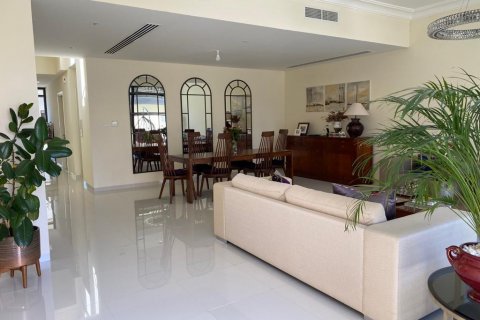 Villa DAMAC Hills (Akoya by DAMAC), Dubaijā, AAE 3 istabas, 2545 m2 Nr. 81233 - attēls 1