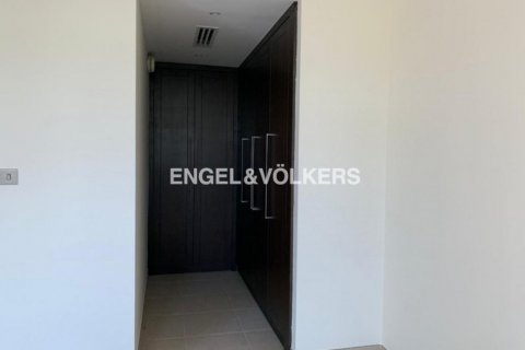 Vila di Jumeirah Park, Dubai, UAE 3 bilik tidur, 509.94 meter persegi № 18643 - foto 12