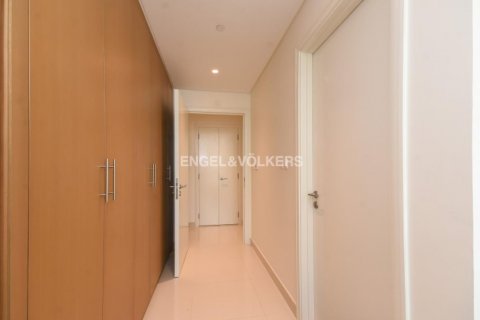 Apartmen di BLVD CRESCENT di Dubai, UAE 2 bilik tidur, 143.35 meter persegi № 21716 - foto 14