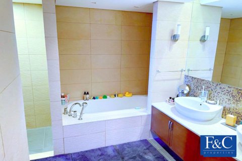 Apartmen di Palm Jumeirah, Dubai, UAE 2 bilik tidur, 175.2 meter persegi № 44600 - foto 12