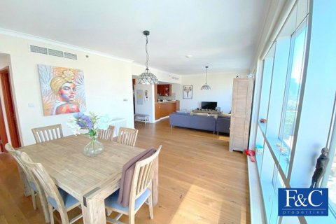 Apartmen di The Views, Dubai, UAE 2 bilik tidur, 135.5 meter persegi № 44924 - foto 3