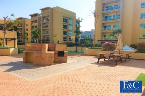 Apartmen di The Views, Dubai, UAE 2 bilik tidur, 130.3 meter persegi № 44709 - foto 9