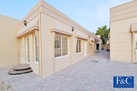 Vila di Al Barsha, Dubai, UAE 5 bilik tidur, 650.3 meter persegi № 44987 - foto 14