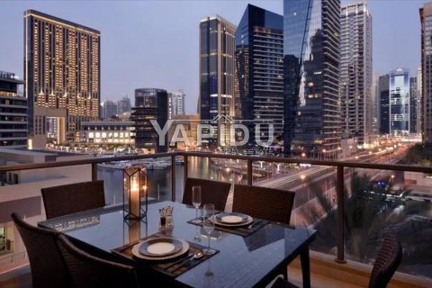 Apartmen di Dubai Marina, Dubai, UAE 3 bilik tidur, 205 meter persegi № 56211 - foto 1