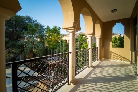 Vila di Saadiyat Island, Abu Dhabi, UAE 5 bilik tidur, 767 meter persegi № 74986 - foto 8