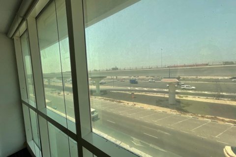 Pejabat di Al Quoz, Dubai, UAE 7000 meter persegi № 73090 - foto 1