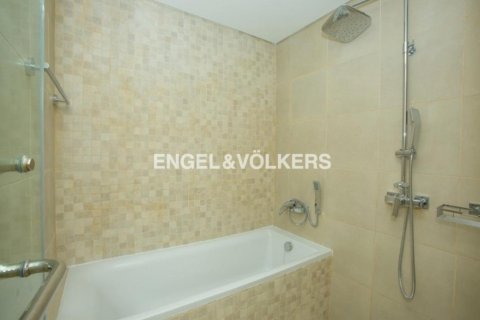 Appartement te koop in Jumeirah Golf Estates, Dubai, VAE 2 slaapkamers, 128.67 vr.m., nr 18121 - foto 14