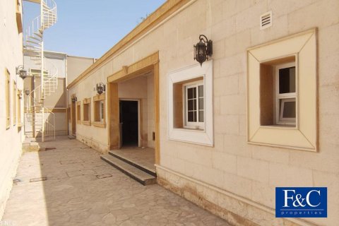 Villa te huur in Al Barsha, Dubai, VAE 5 slaapkamers, 1225.6 vr.m., nr 44983 - foto 10