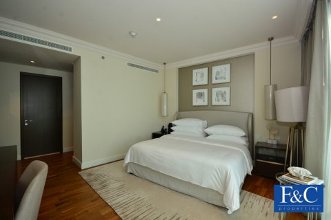 Appartement te huur in Downtown Dubai (Downtown Burj Dubai), Dubai, VAE 3 slaapkamers, 185.2 vr.m., nr 44701 - foto 11