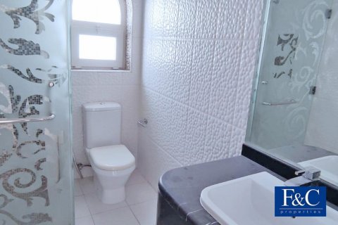 Villa te huur in Al Barsha, Dubai, VAE 5 slaapkamers, 1225.6 vr.m., nr 44983 - foto 8