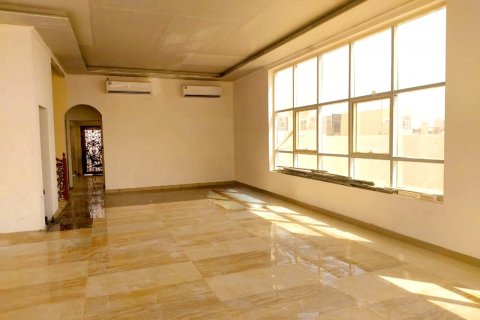 Villa te koop in Tilal City, Sharjah, VAE 4 slaapkamers, 650.3213 vr.m., nr 62933 - foto 7