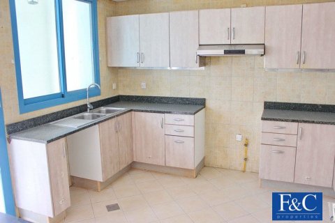 Villa til salgs i Falcon City of Wonders, Dubai, Emiratene 4 soverom, 321 kvm Nr. 44726 - Foto 6