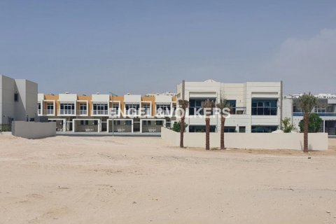 Lupain sa Al Furjan, Dubai, UAE 615.38 sq.m. № 20156 - larawan 3